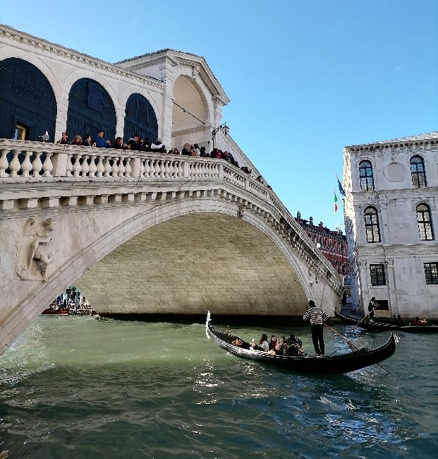 Turismo di massa Problema Overtourism