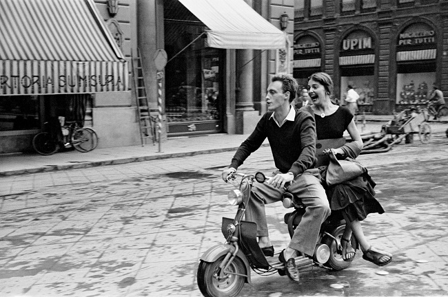 “Ruth Orkin. The Illusion of Time”, la grande fotografa del Novecento a Palazzo Pallavicini