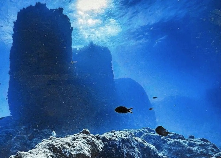 2.Resti del porto sommerso. Foto: Ministero del Turismo e delle Antichità dell'Egitto